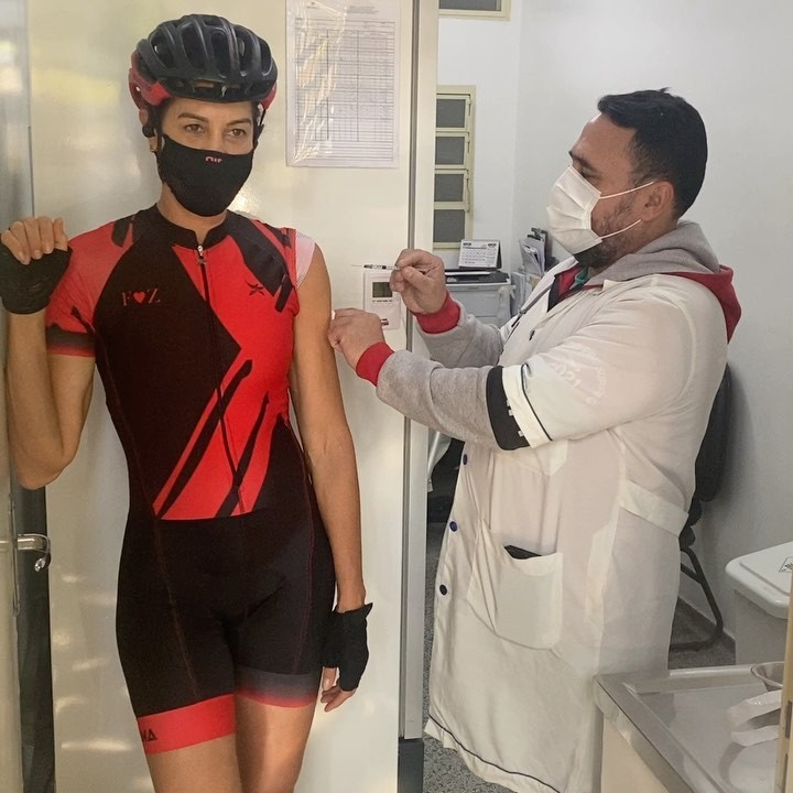 Fernanda Venturini recebe vacina contra a Covid-19 – Foto: Reprodu&ccedil;&atilde;o Instagram