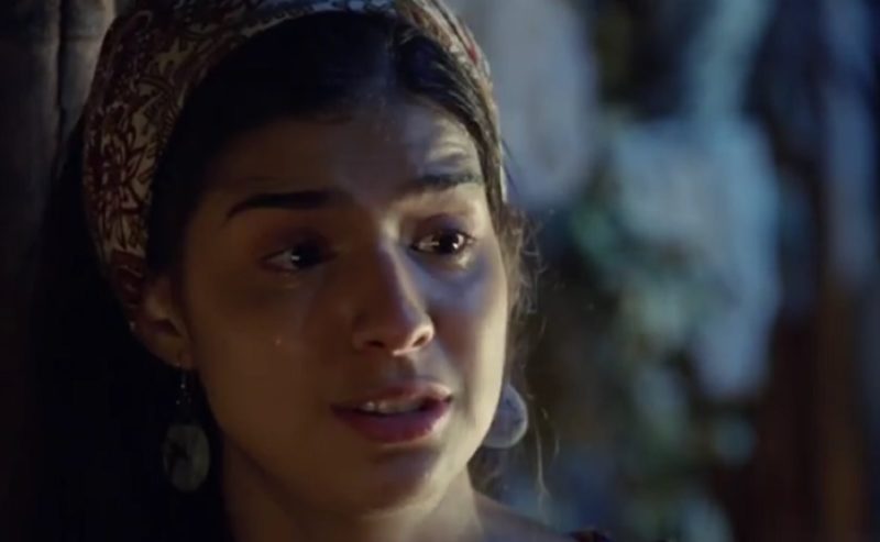 Lia fica mexida com as palavras de Amir no cap&iacute;tulo desta sexta (25) de G&ecirc;nesis – Foto: Reprodu&ccedil;&atilde;o / R7