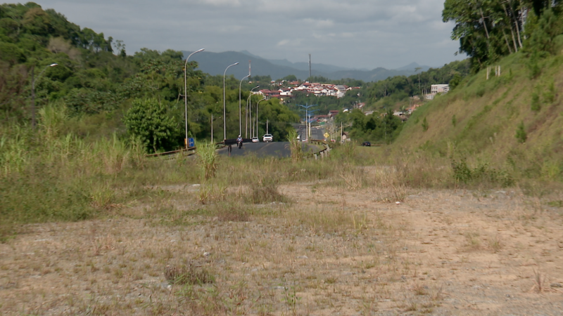 Obras da SC-108 / prolongamento da Via Expressa em Blumenau, paradas após quase quatro anos, devems er retomadas em junho – Foto: Reprodução/NDTV