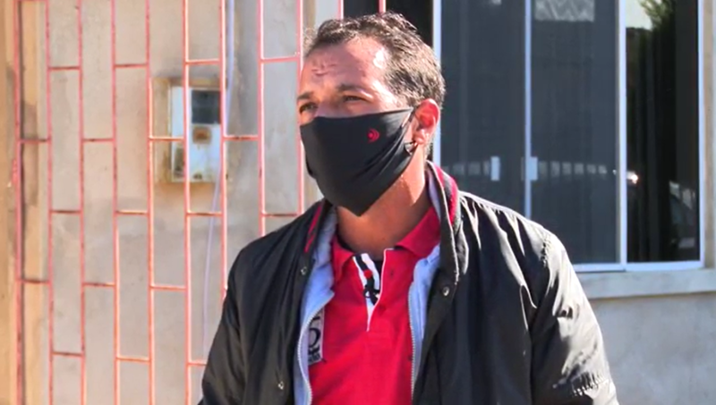 Padrasto do Soldado Esmeraldino se apoia na fé e acredita na recuperação dele – Foto: Reprodução/NDTV