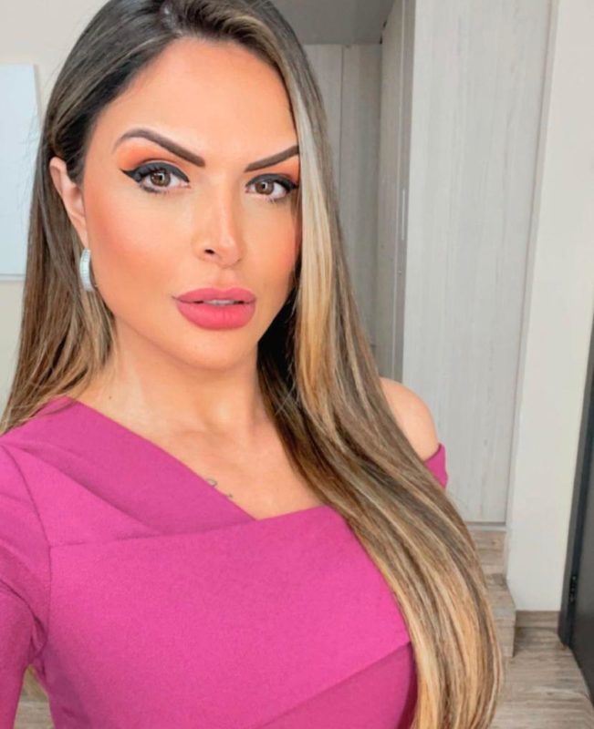 Silvye Alves &eacute; apresentadora do Programa Cidade Alerta Goi&aacute;s, da Record TV. – Foto: Redes sociais/Divulga&ccedil;&atilde;o ND