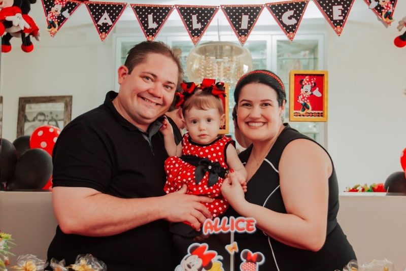 Fabrício Rieg Viana, Allice e Gabriella da Silva Meinschein Viana: transformação após entrada na creche da rede municipal de ensino de Florianópolis – Foto: Acervo pessoal/ND