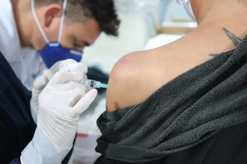 Vacina contra a Covid-19 avança para moradores sem comorbidades e lactantes em Navegantes &#8211; Foto: Prefeitura de Navegantes/Divulgação
