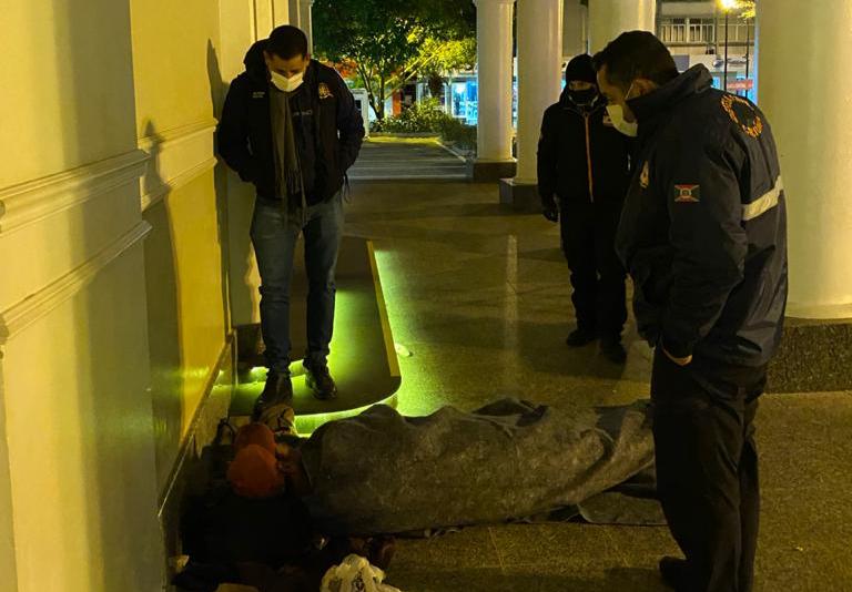 At&eacute; o momento 15 pessoas foram abordadas nas ruas de Crici&uacute;ma e cinco aceitaram passar a noite na Casa de Passagem – Foto: Divulga&ccedil;&atilde;o/Decom/ND