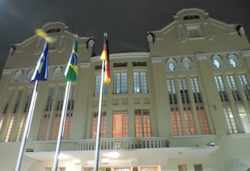 Novas posses na AJL – Foto: Academia Joinvilense de Letras Reprodu&ccedil;&atilde;o Redes Sociais