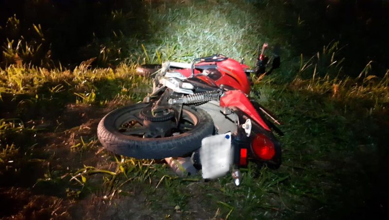Motociclista caiu na BR-101 e foi atropelado diversas vezes – Foto: PRF/Divulga&ccedil;&atilde;o