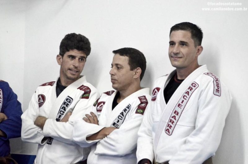 Marcelo, &agrave; esquerda, morou com o amigo Geber, &agrave; direita, de 2013 a 2016 – Foto: Redes sociais/Reprodu&ccedil;&atilde;o