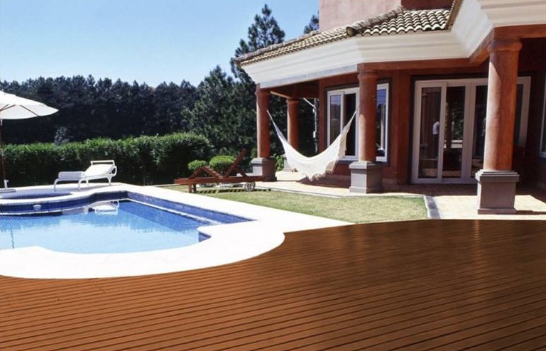 Para um deck de madeira bem protegido e elegante, a Osmocolor, da parceira Montana – Foto/Divulga&ccedil;&atilde;o