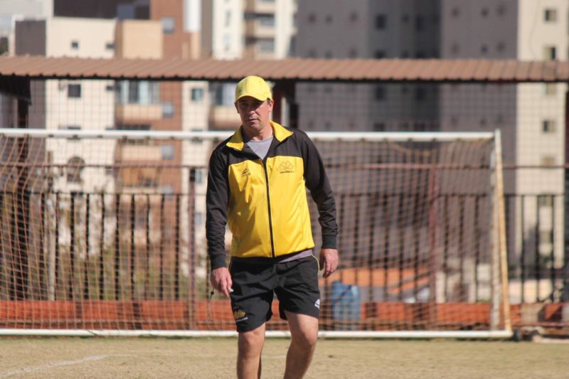 T&eacute;cnico Paulo Baier destaca que o Crici&uacute;ma sempre joga em busca da vit&oacute;ria – Foto: Celso da Luz/Crici&uacute;maEC/ND