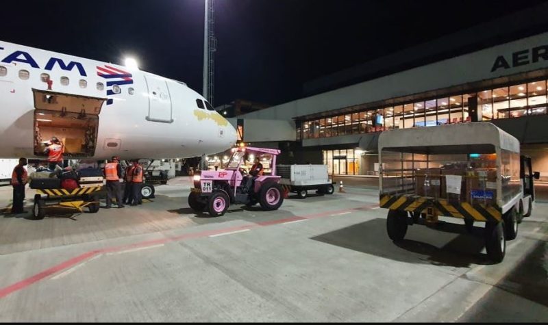 Primeiro dos três lotes previstos para este sábado já desembarcou em Florianópolis – Foto: Secom/divulgação