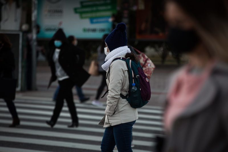 Correria no centro de Florianópolis mesmo com o frio – Foto: Felipe Carneiro/ND