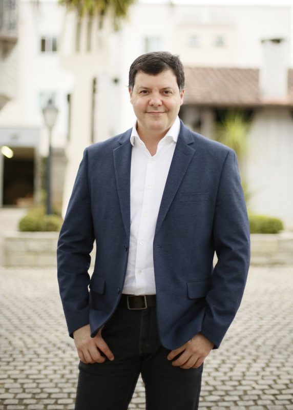 O cirurgião Claudio Eduardo de Souza é o médico responsável pela cirurgia de Tiago em Blumenau – Foto: Divulgação/ND