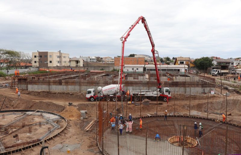 Obras do Sistema de Esgoto dos Ingleses, em Florianópolis, serão retomadas – Foto: Divulgação/Acervo Casan/ND