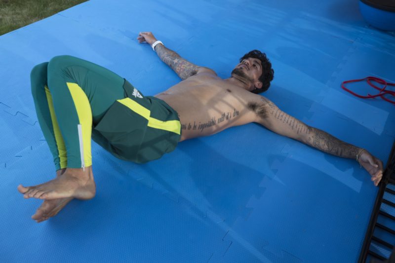 Gabriel Medina foi um dos atletas que se envolveu em polêmica a partir do uso do seu perfil em redes sociais, em meio a disputa dos <a href="https://ndmais.com.br/olimpiadas-toquio-2020/" target="_blank" rel="noopener noreferrer">jogos</a> – Foto: Julio Cesar Guimarães/COB/divulgação