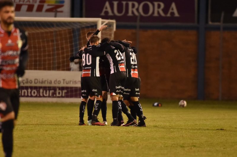 Desde a chegada do técnico Leandro Zago, Tricolor não sabe o que é perder – Foto: Enio Bianchetti/CEBG
