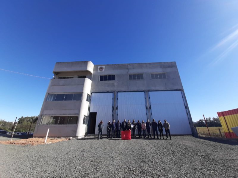 Entrega da ordem de servi&ccedil;o da s&eacute;tima etapa da obra foi realizada nesta segunda-feira (19) em I&ccedil;ara – Foto: Luana Mazzuchello/ Prefeitura de I&ccedil;ara/ND