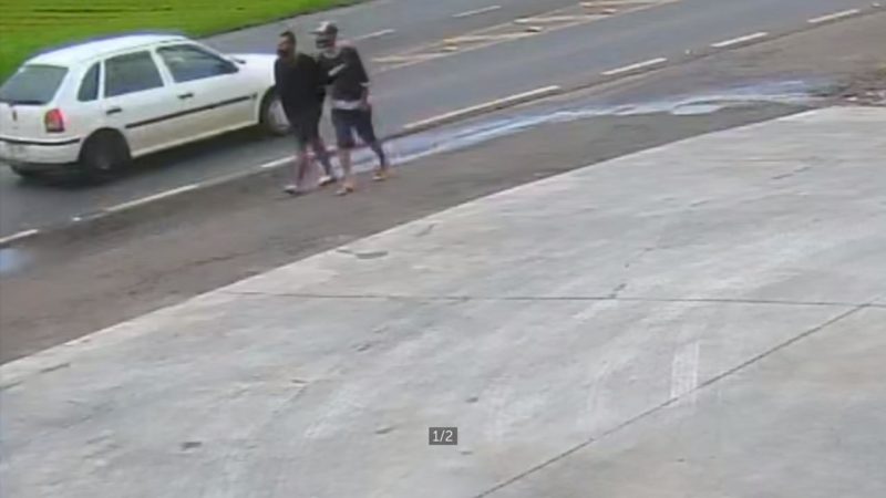 C&acirc;mera de seguran&ccedil;a flagrou movimenta&ccedil;&atilde;o dos autores de latroc&iacute;nio em taxista em SC – Foto: Divulga&ccedil;&atilde;o/Pol&iacute;cia Civil