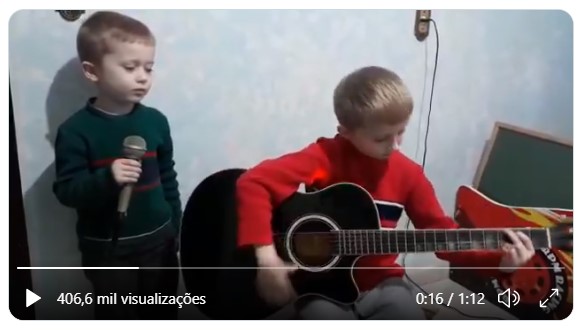 Irm&atilde;os de Mafra viralizaram ap&oacute;s homenagem ao presidente Bolsonaro – Foto: Reprodu&ccedil;&atilde;o/Twitter