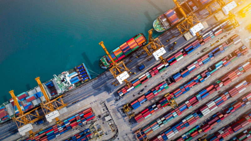 Empresas de log&iacute;stica e com&eacute;rcio exterior s&atilde;o destaque na cidade – Foto: Getty Images/iStockphoto/ND