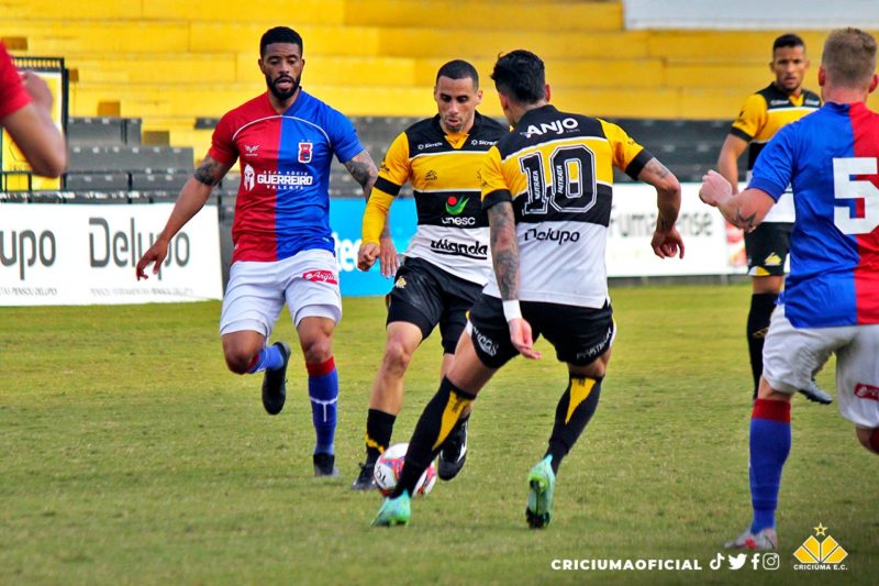 Criciúma Vence Paraná Por 2 A 0 E Lidera Grupo B Da Série C | ND Mais