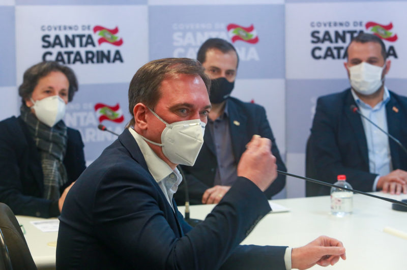 Maestro Jeferson Della Rocca, da Camerata Florian&oacute;polis – Foto: J&uacute;lio Cavalheiro/Divulga&ccedil;&atilde;o/ND