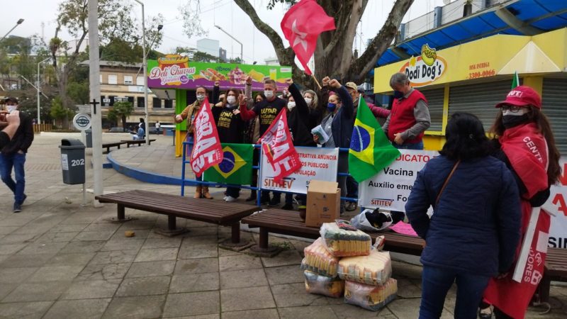 Em Rio do Sul os manifestantes se concentraram na Pra&ccedil;a Central – Foto: Aurio Gilson/Divulga&ccedil;&atilde;o/CUT/ND