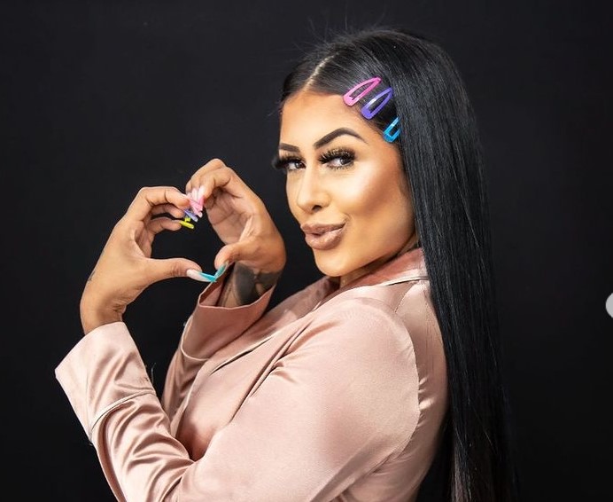 Fernanda Medrado toca o sino de A Fazenda e preocupa fãs – Foto: Instagram/Reprodução/ND