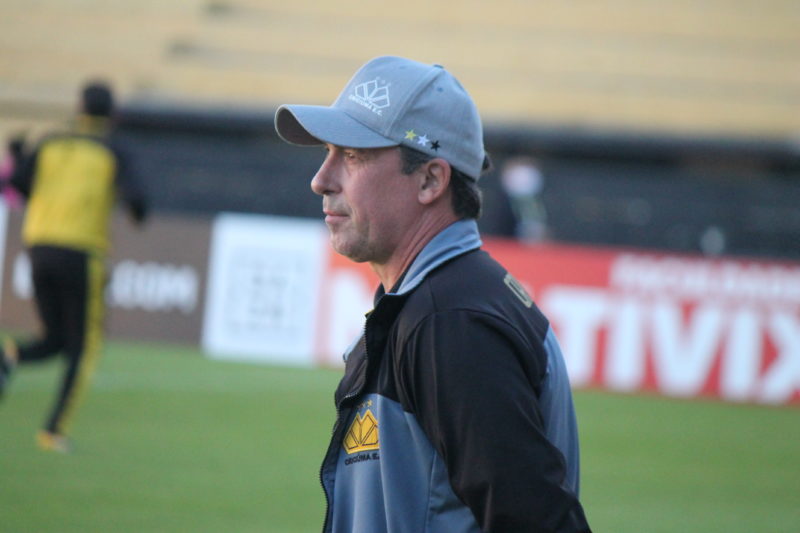 Baier destaca que o Fluminense é o favorito, mas que o Criciúma buscará construir a vantagem dentro de casa – Foto: Celso da Luz/CriciúmaEC/ND