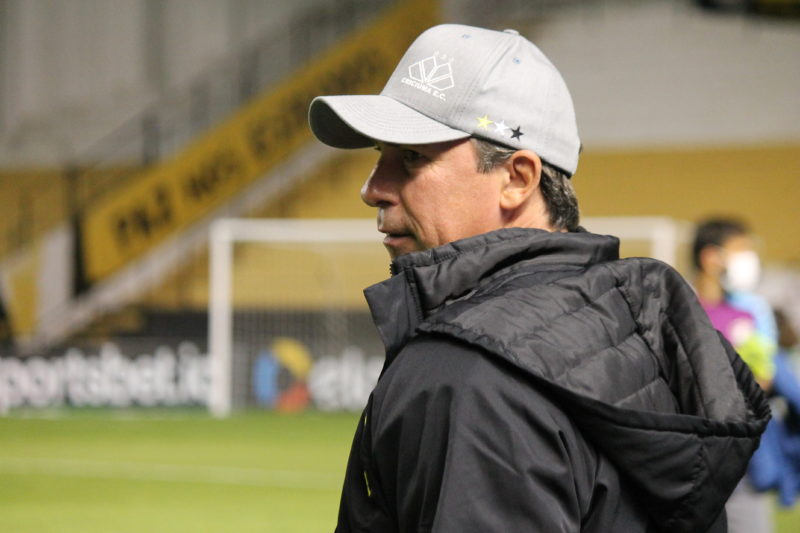 Baier exaltou o rendimento dos atletas na vitória contra o Fluminense nesta terça-feira (27) pela Copa do Brasil – Foto: Celso da Luz/CriciúmaEC/ND