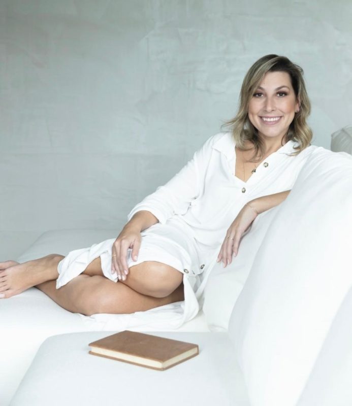 Arquiteta faz projeto de living afetivo e sensorial em homenagem ao seu pai
