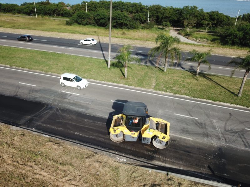 O projeto prevê também a implantação de ciclovia, passeio, urbanização e iluminação de todo o trecho – Foto: Leonardo Sousa/PMF