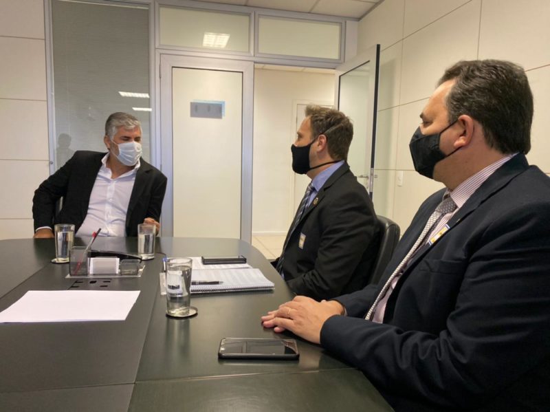 Prefeito se reuniu com o secret&aacute;rio nacional de Habita&ccedil;&atilde;o do Minist&eacute;rio do Desenvolvimento Regional na manh&atilde; desta quinta-feira (29) – Foto: Divulga&ccedil;&atilde;o/ND