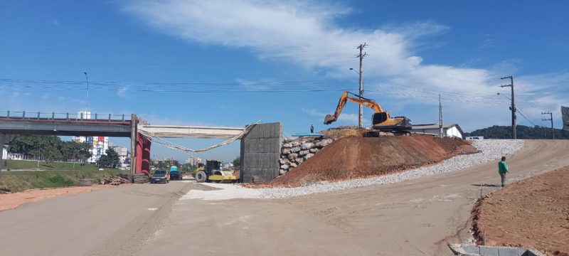 Reconstrução da ponte Santos Dumont em Brusque