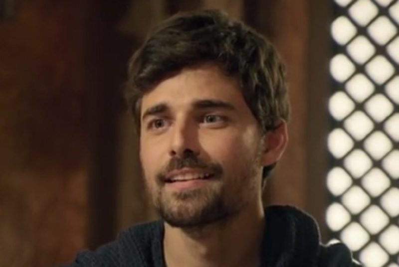 Jac&oacute; pede Raquel em casamento nesta sexta (23) em G&ecirc;nesis – Foto: Reprodu&ccedil;&atilde;o/ R7