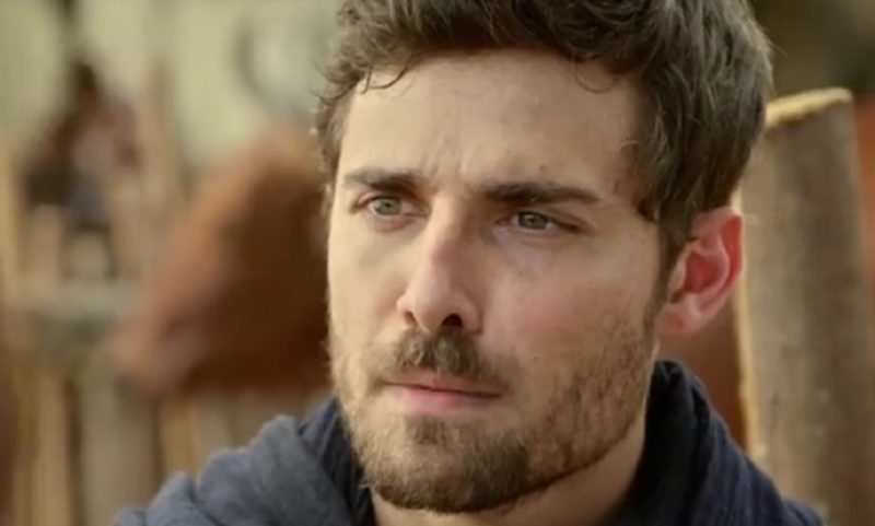 Jac&oacute; fala com Raquel no cap&iacute;tulo desta segunda (26) de G&ecirc;nesis – Foto: Reprodu&ccedil;&atilde;o/R7