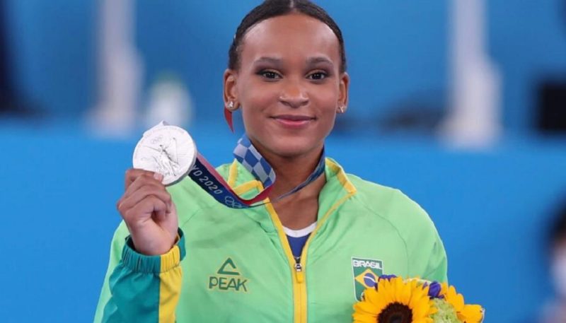 Rebeca Andrade fez história nesta quinta (29) ao conquistar a medalha de prata nas Olimpíadas de Tóquio – Foto: Ricardo Bufolin/ CBG
