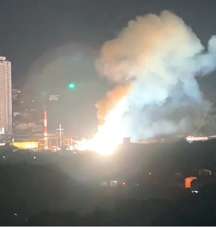 Explosão em subestação da Celesc, na Praia Brava – Foto: Reprodução/ND
