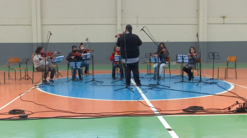 Projeto de Inclus&atilde;o pela M&uacute;sica no Jardim Para&iacute;so – Foto: reprodu&ccedil;&atilde;o v&iacute;deo/Divulga&ccedil;&atilde;o ND