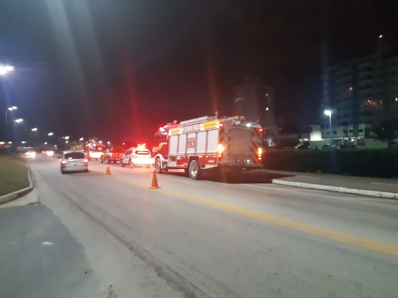 Acidente mobilizou equipes do Corpo de Bombeiros Militar – Foto: Thiago Facchini/O Munic&iacute;pio/ND