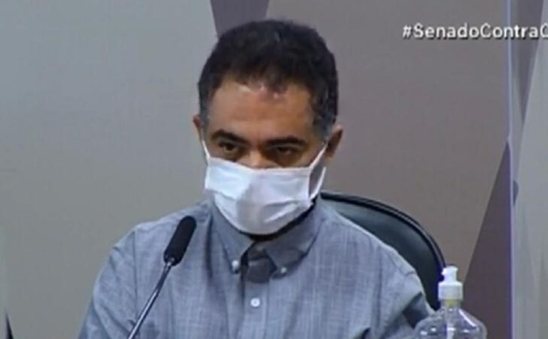 Servidor do Minist&eacute;rio da Sa&uacute;de, William Santana, dep&otilde;e na CPI da Covid-19 nesta sexta (9) – Foto: Reprodu&ccedil;&atilde;o/Youtube