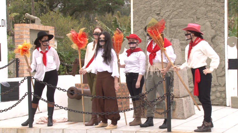 Grupo teatral encena trajet&oacute;ria de Anita Garibaldi. – Foto: Christian Ayala/ Divulga&ccedil;&atilde;o ND