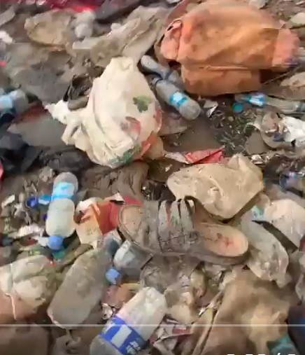 pertences de afegãos mortos em atentado