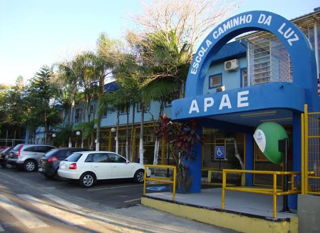Alimentos, utensílios e diversos objetos foram furtados na APAE de Criciúma – Foto: Divulgação/Apae
