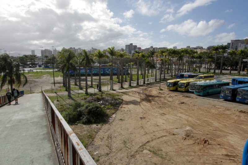 Aterro da ba&iacute;a Sul est&aacute; em &aacute;rea nobre de Florian&oacute;polis e merecia revitaliza&ccedil;&atilde;o segundo especialistas – Foto: Leo Munhoz/ND