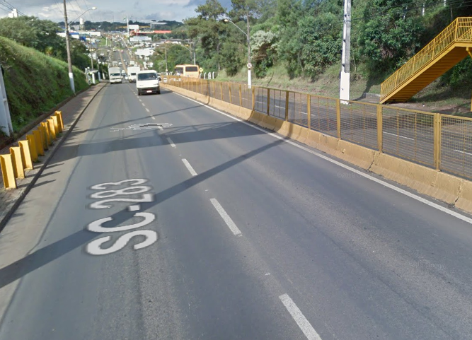 Veículo foi recuperado na Avenida Atílio Fontana, no bairro Efapi – Foto: Google Maps/ND