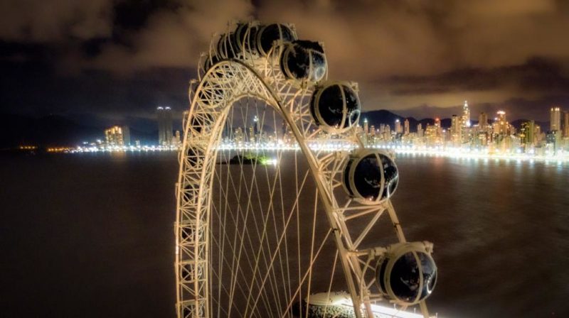 Roda gigante e teleférico são outras atrações do município, que se destaca no turismo catarinense – Foto: Prefeitura de Balneário Camboriú/Divulgação