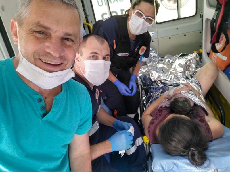 Beb&ecirc; nasce dentro de ambul&acirc;ncia do Samu em parto a jato em Indaial – Foto: Divulga&ccedil;&atilde;o/Samu