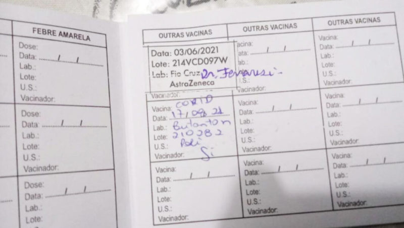 Carteirinha aponta registro de doses diferentes da vacina contra a Covid-19 em Canoinhas – Foto: Divulgação/ND