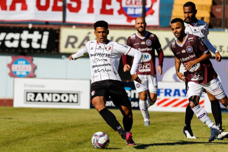 JEC e Caxias se enfrentaram na tarde deste domingo (1&ordm;), no Est&aacute;dio Centen&aacute;rio – Foto: Luiz Erbes/S.E.R Caxias