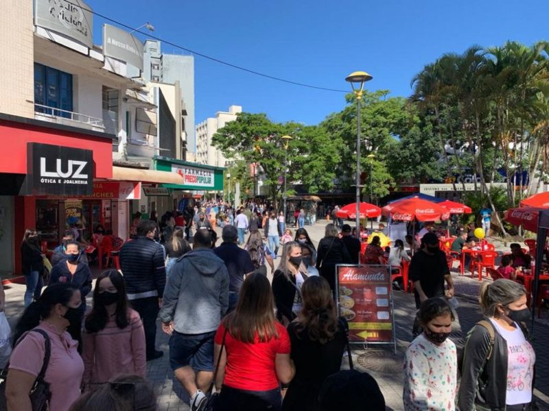 Com&eacute;rcio prev&ecirc; impactos do aumento da conta de luz – Foto: Divulga&ccedil;&atilde;o/arquivo/CDL/ND